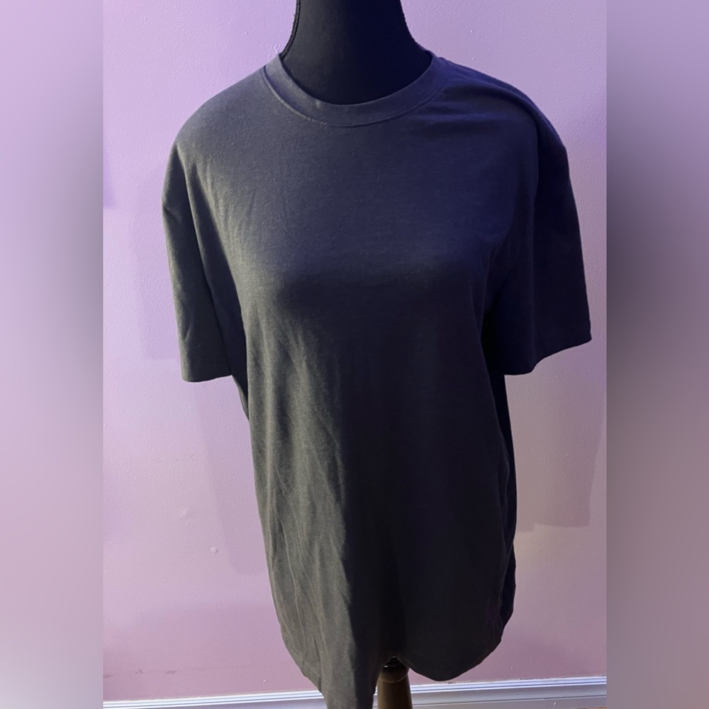 George Grey stretchy tee size M